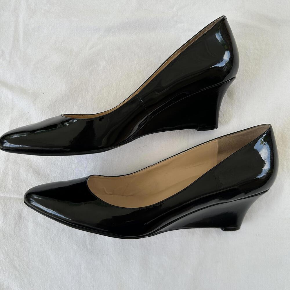 Patent Leather Wedge Pumps black size 9B